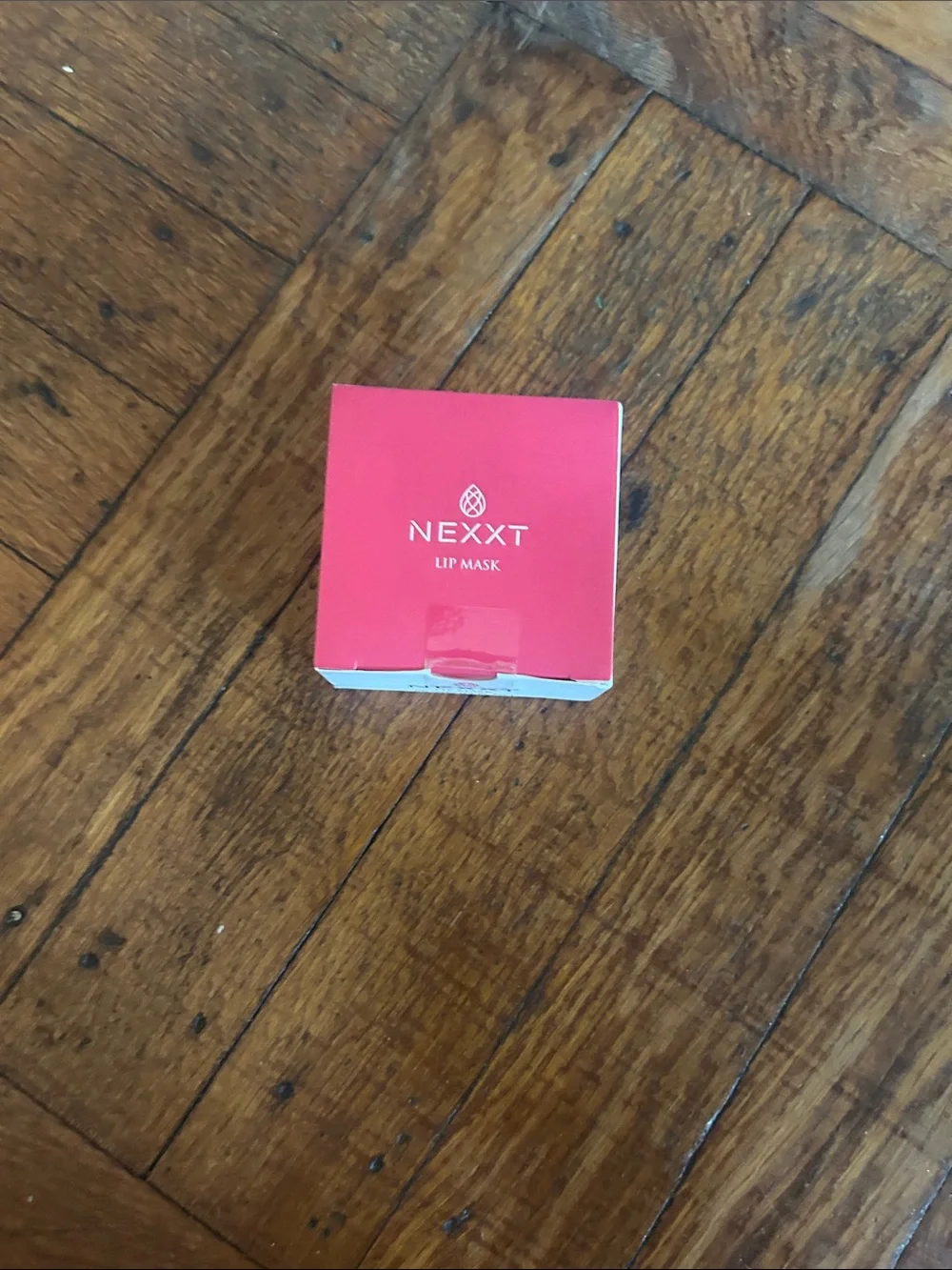 Nexxt Lip Mask